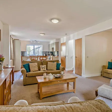 3 Bed In Penrith Oc-85896 * Penruddock