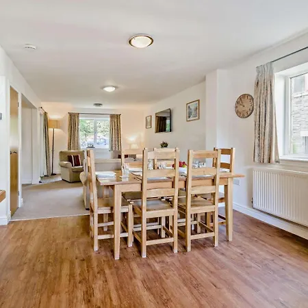 بيت للعطل 3 Bed In Penrith Oc-85896